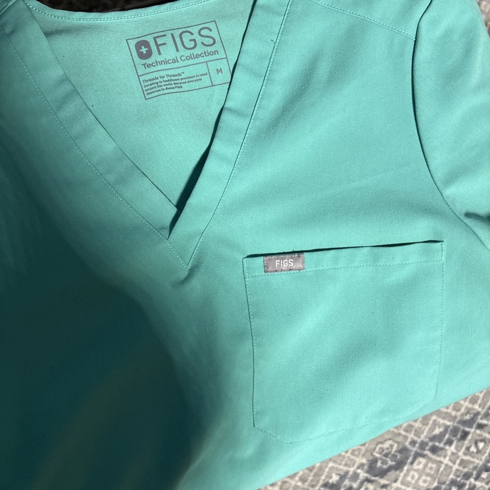 FIGS Size Medium Top Yoga Pants size L Scrub Set teal blue Women - Picture 5 of 13